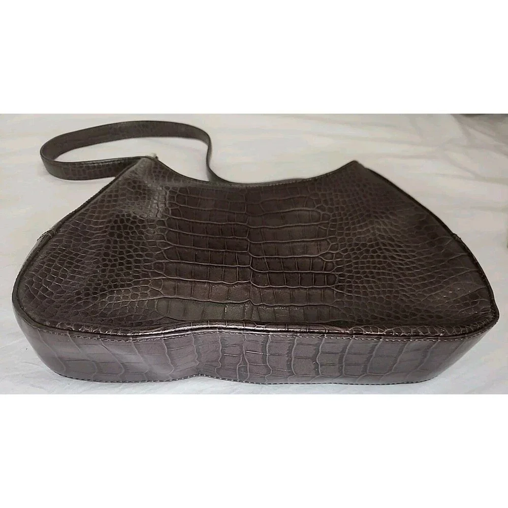 Casual Corner Leather Handbag Purse Crocodile Design Brown w/ Silver Hardware